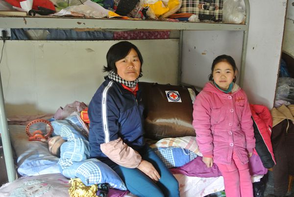 新春送温暖 红会慰问忙.jpg